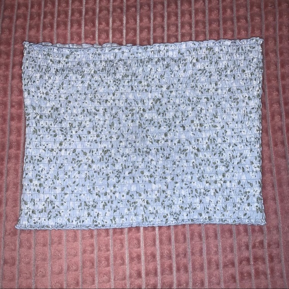 Top - Picture 2 of 3